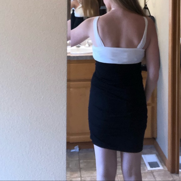 Tight Black & White Dress - Picture 3 of 3